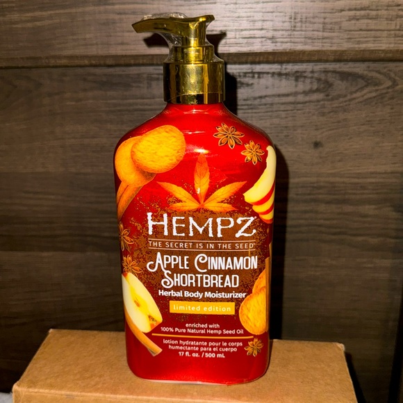 Hempz Bath & Body Hempz Apple Cinnamon Shortbread Lotion